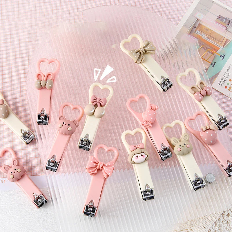 Mini Cartoon heart shaped Nail Clippers (Anti‑Splash, Folding)