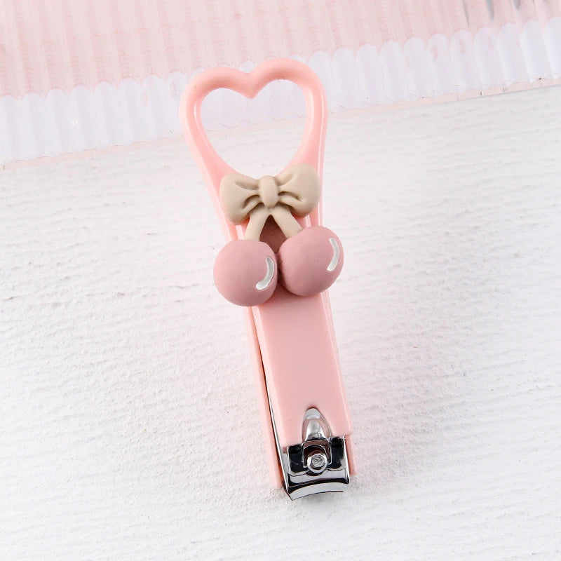 Mini Cartoon heart shaped Nail Clippers (Anti‑Splash, Folding)
