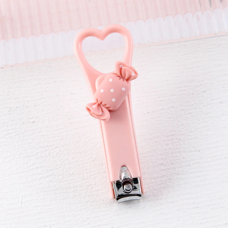 Mini Cartoon heart shaped Nail Clippers (Anti‑Splash, Folding)