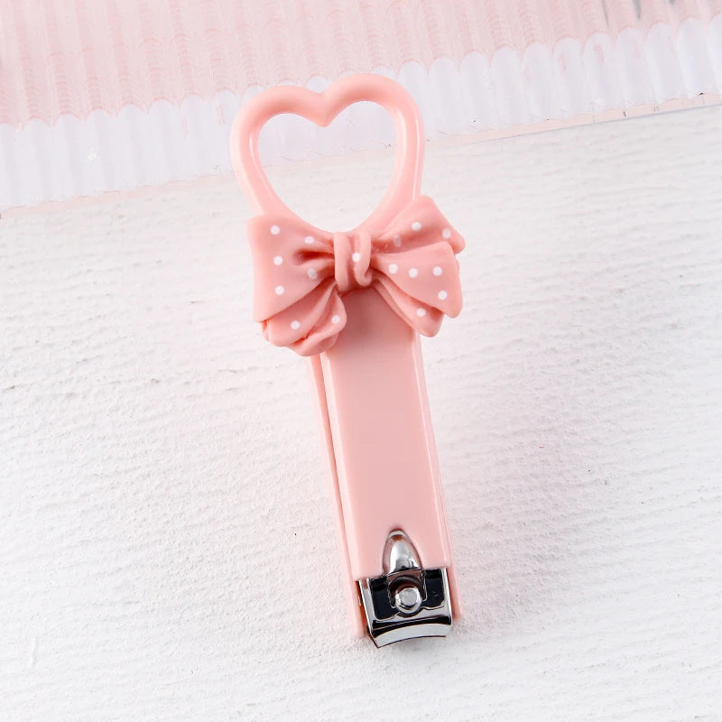 Mini Cartoon heart shaped Nail Clippers (Anti‑Splash, Folding)